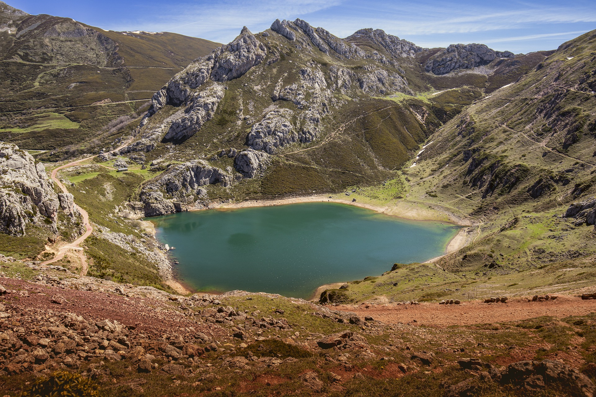 Destinos clave para practicar turismo en España